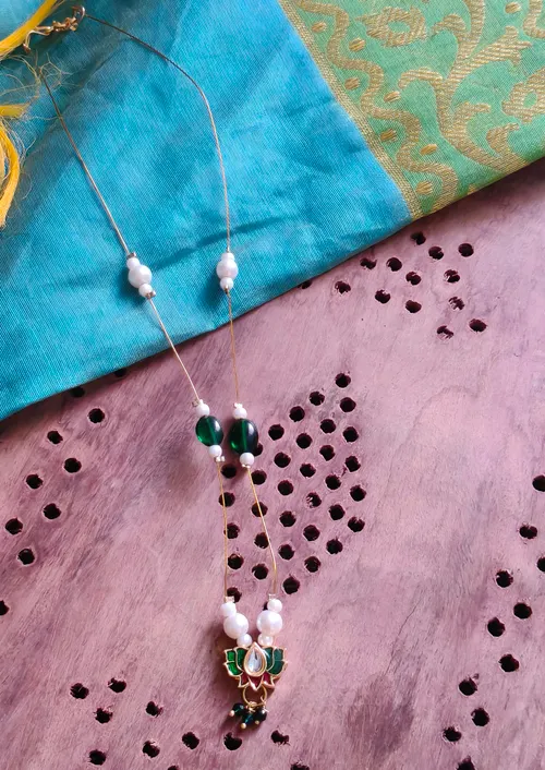 Invisible Chain - Lotus Pendant